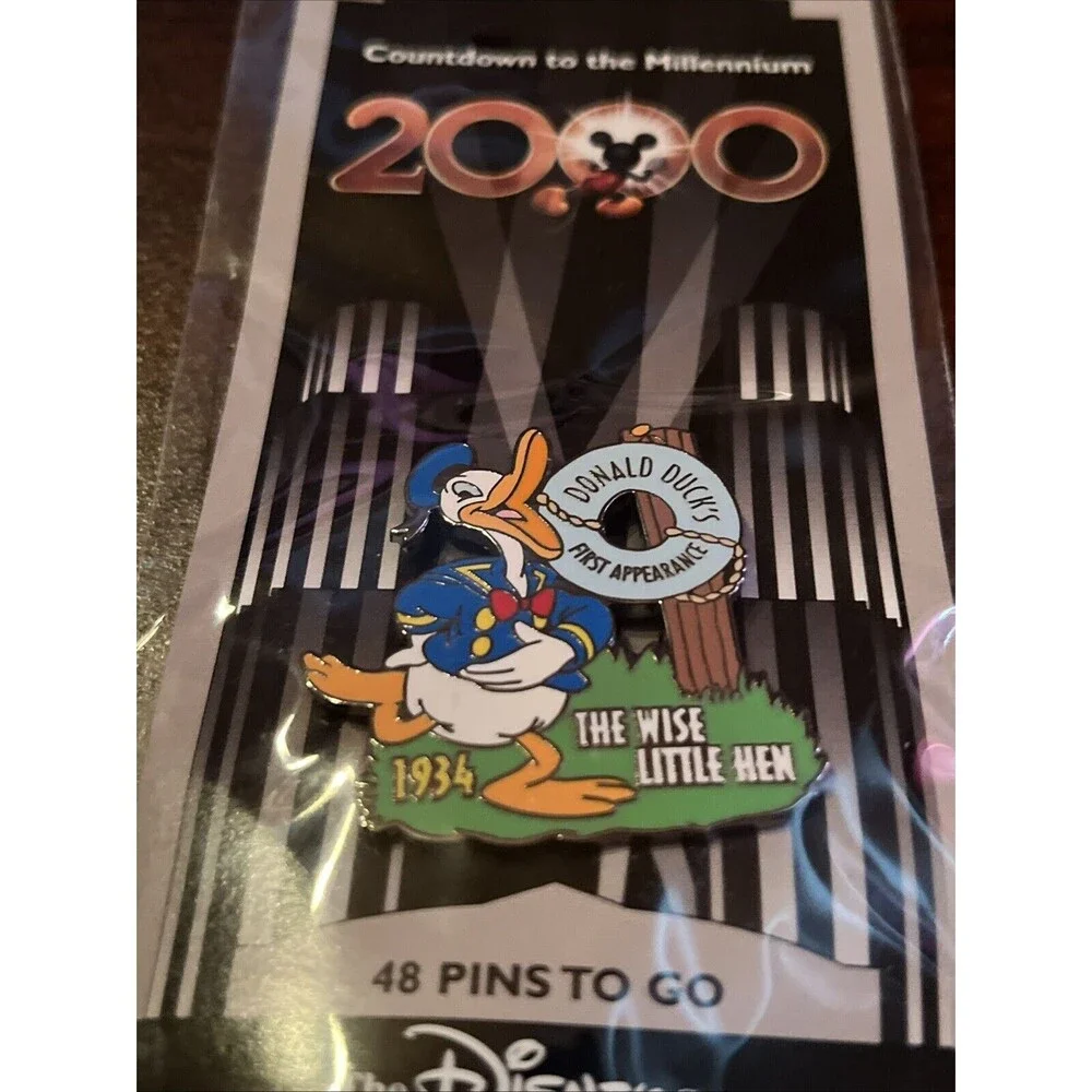 Disney Countdown To The Millennium Donald Duck The‎ Wise Little Hen #49 Pin